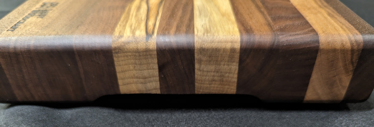 (Exotic & domestic)Black Walnut, Black Limba Two Color Edge Grain Cutting Board