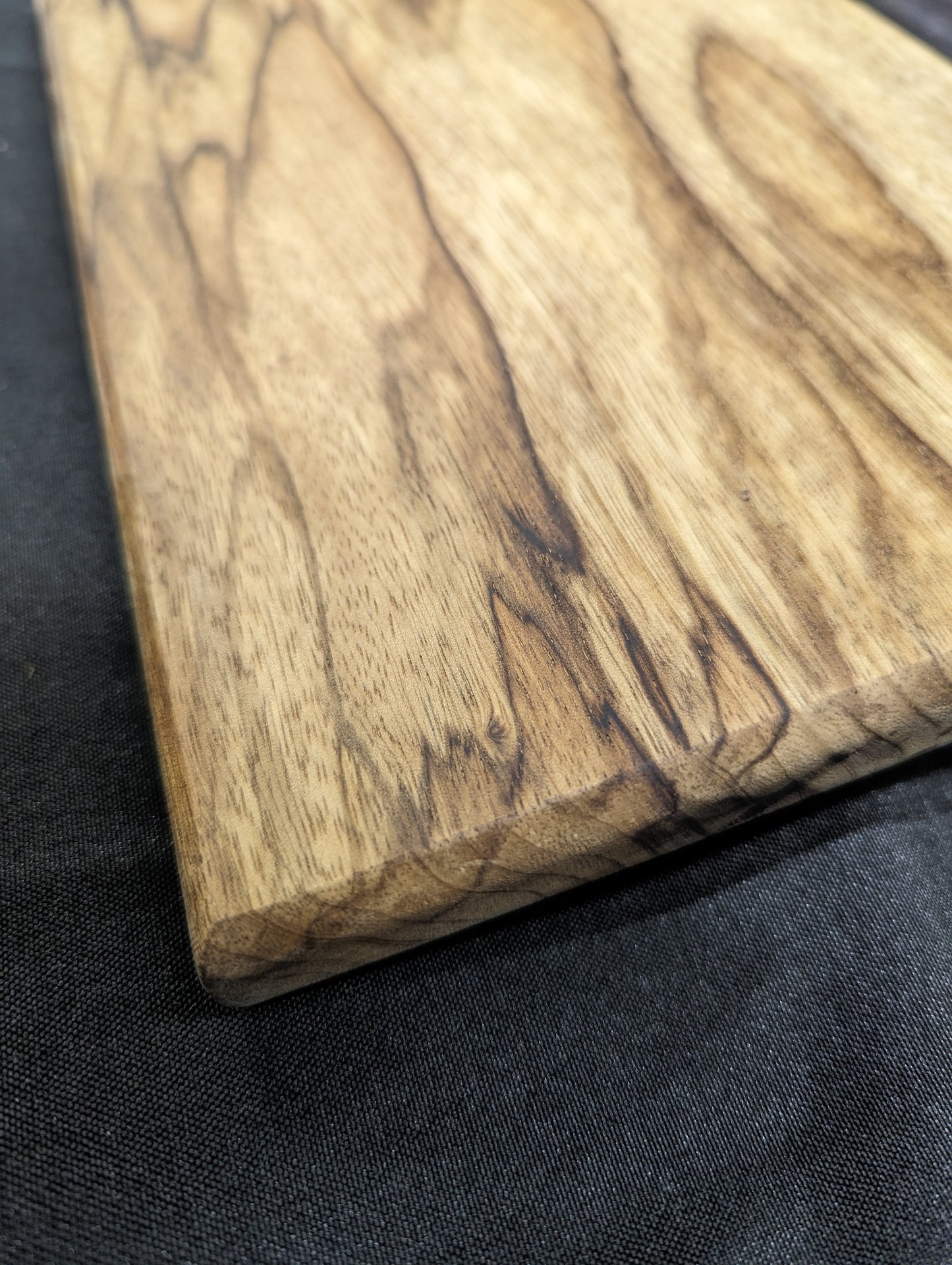 (Exotic)Black Limba Charcuterie Board With Half Round Handle